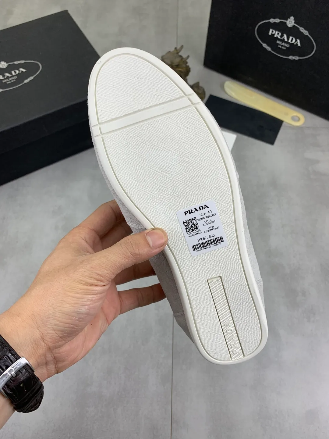 Men's Men's Shoes💰P440💰[New Style] The latest classic model of high-quality PRADA breathable and comfortable men's shoes has been launched on the official website in 1:1 reproduction, synchronized in Hong Kong counters and on the same catwalk; all made of calfskin with breathable mesh fabric ➕Imported soft and comfortable sheep Leather lining, 🍡🍡original 1:1 rubber outsole, non-slip and wear-resistant; comfortable to wear, attractive style, fine workmanship, and simple and neat shoe last, showing a man's courage and toughness, 👍size 38 to 44; 4️⃣colors🉑️ to choose from